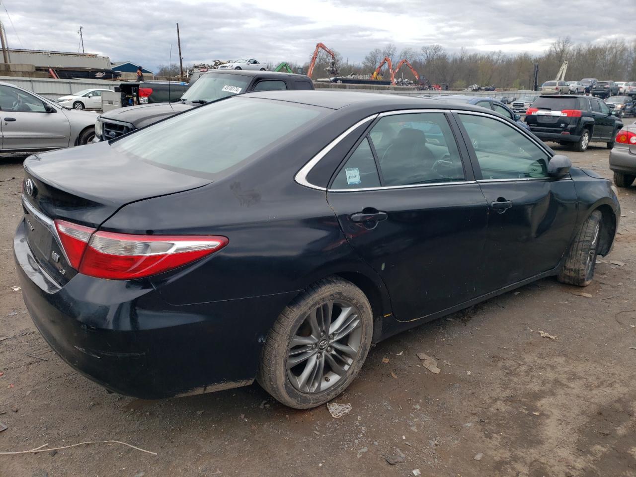 4T1BD1FKXFU150304 2015 Toyota Camry Hybrid