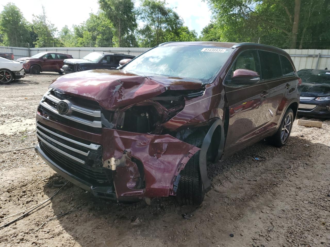 5TDKZRFHXJS270710 2018 Toyota Highlander Se