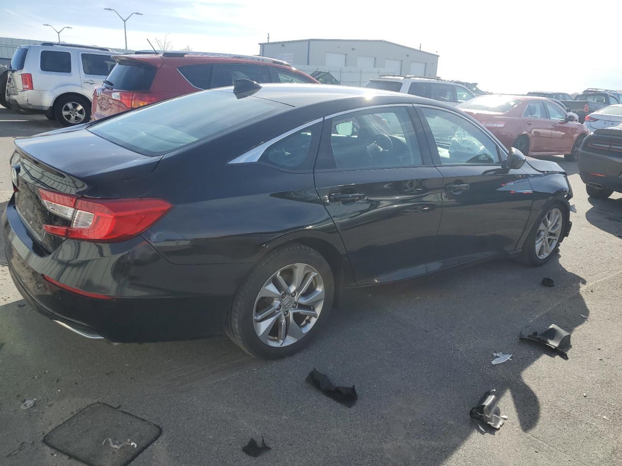 1HGCV1F19JA122051 2018 Honda Accord Lx