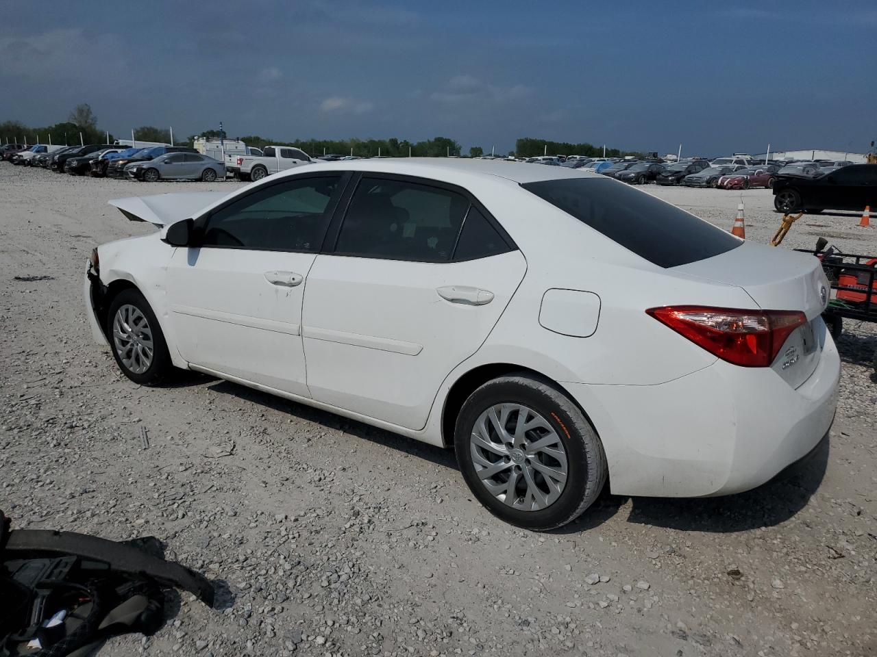 5YFBURHEXHP650232 2017 Toyota Corolla L