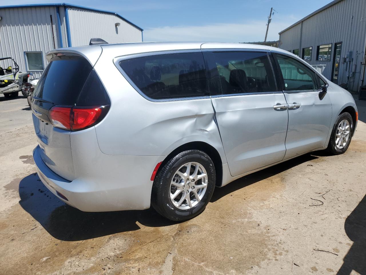 Lot #2480751715 2023 CHRYSLER VOYAGER LX