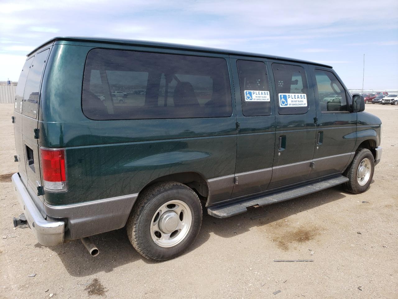 1FMNE11W18DA68890 2008 Ford Econoline E150 Wagon