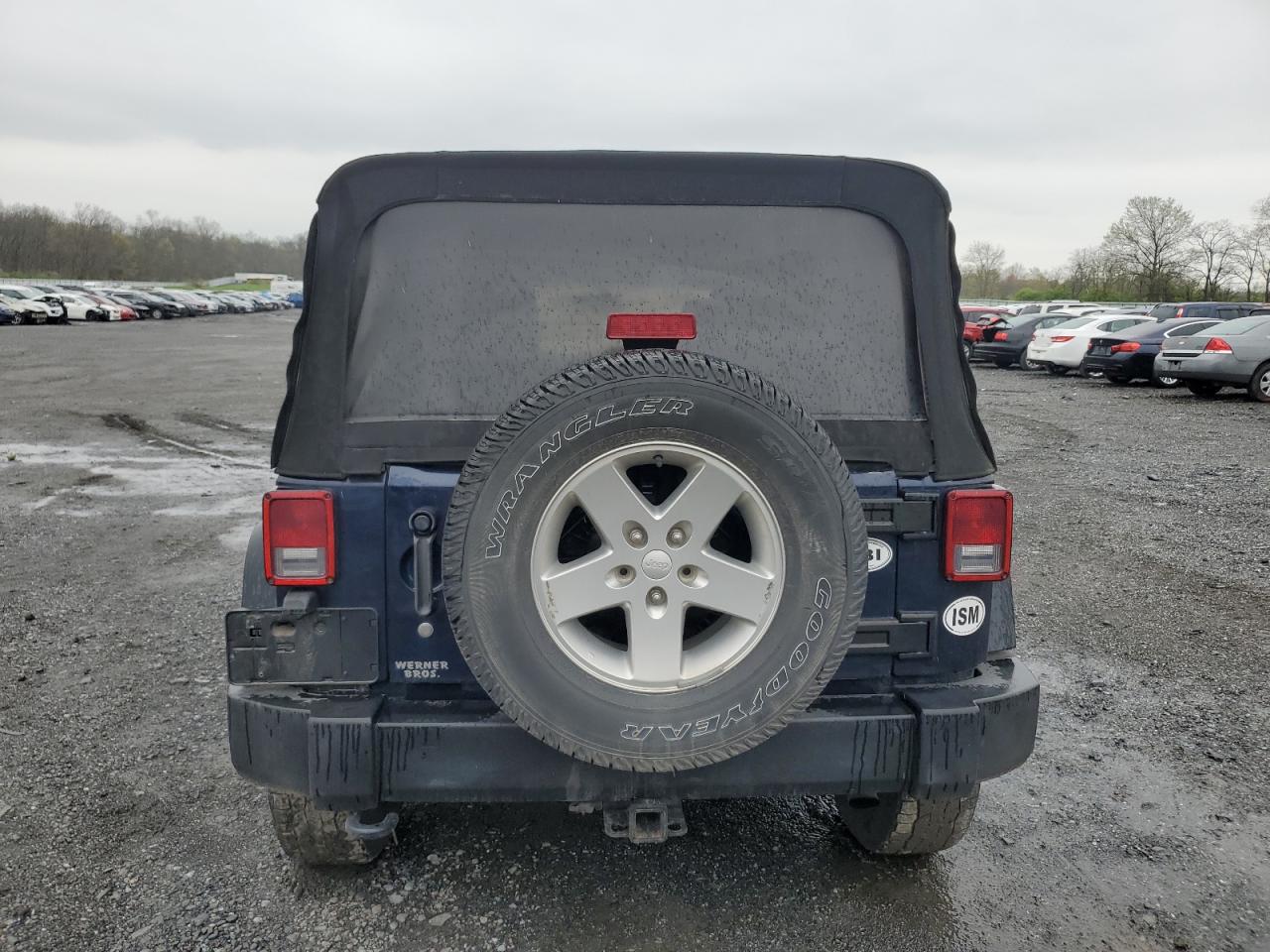 1C4BJWDG9DL631107 2013 Jeep Wrangler Unlimited Sport