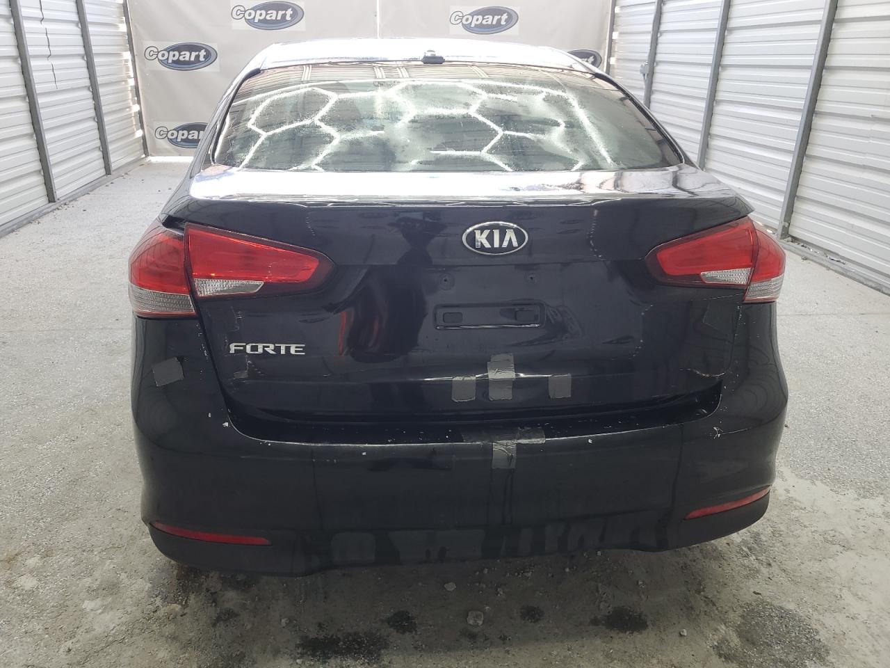 3KPFK4A7XHE157836 2017 Kia Forte Lx