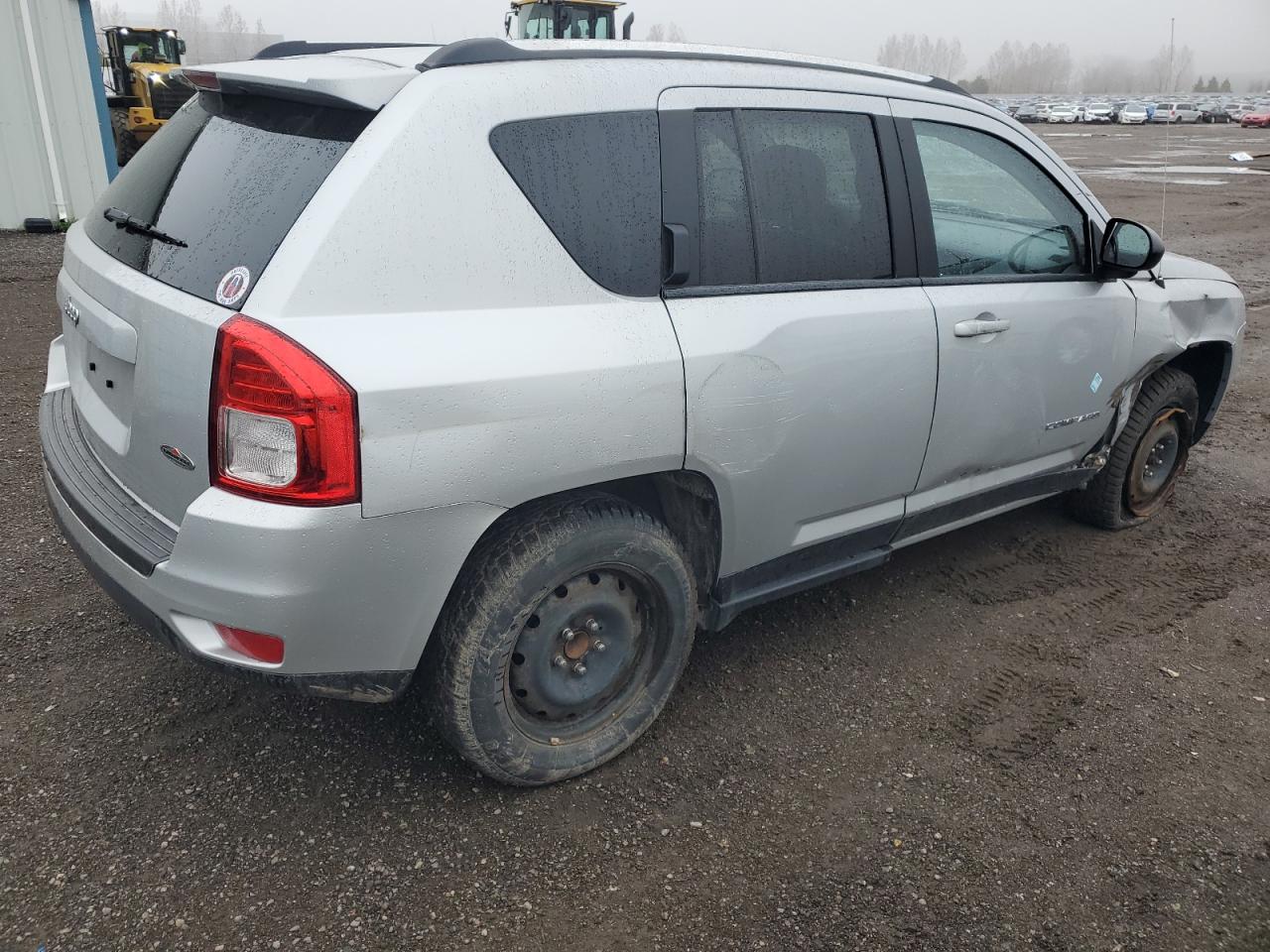 1C4NJCAB2CD666830 2012 Jeep Compass