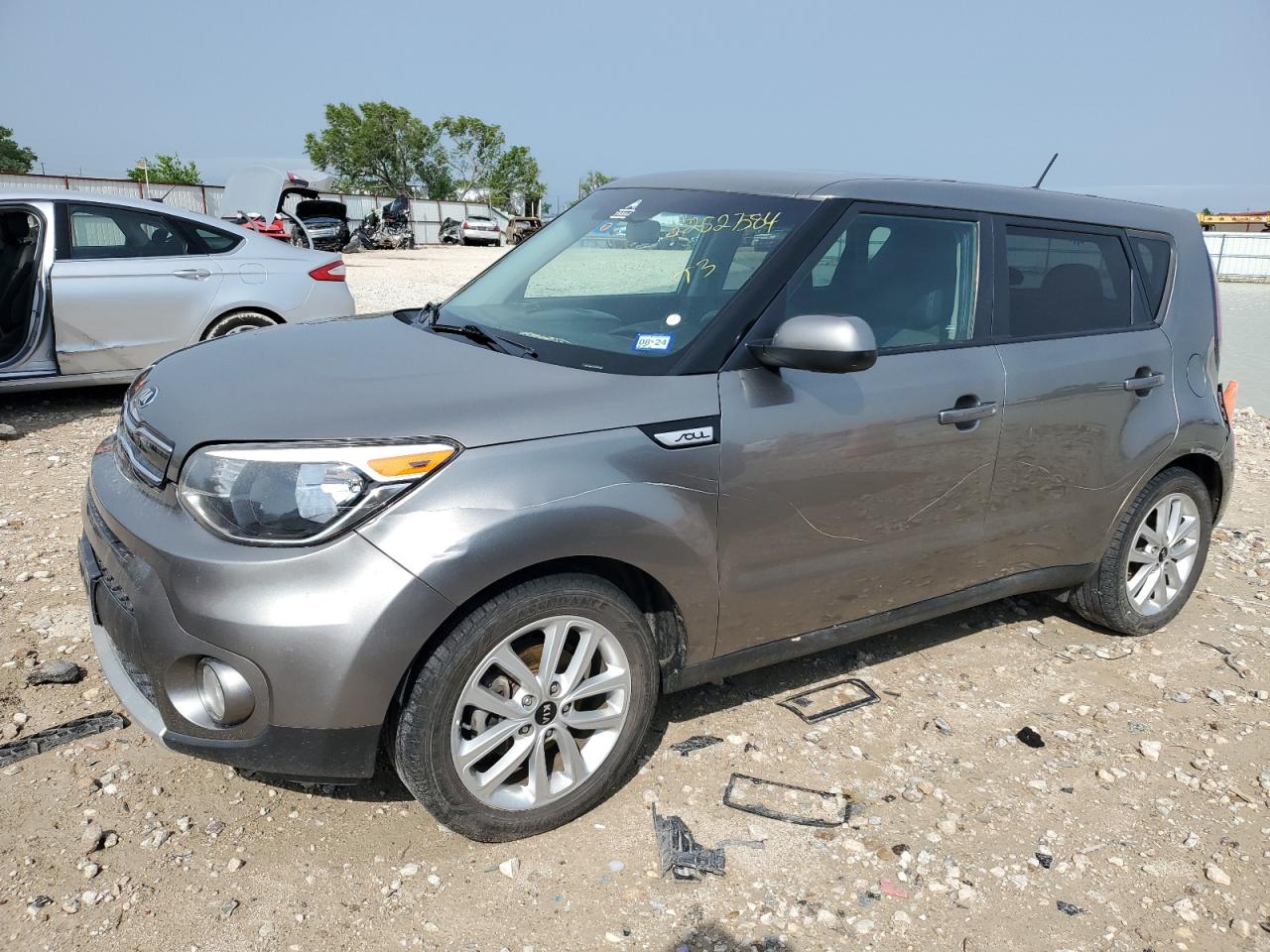 KNDJP3A54K7640055 2019 Kia Soul +