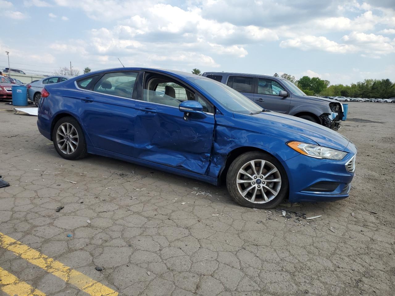 3FA6P0H70HR369899 2017 Ford Fusion Se