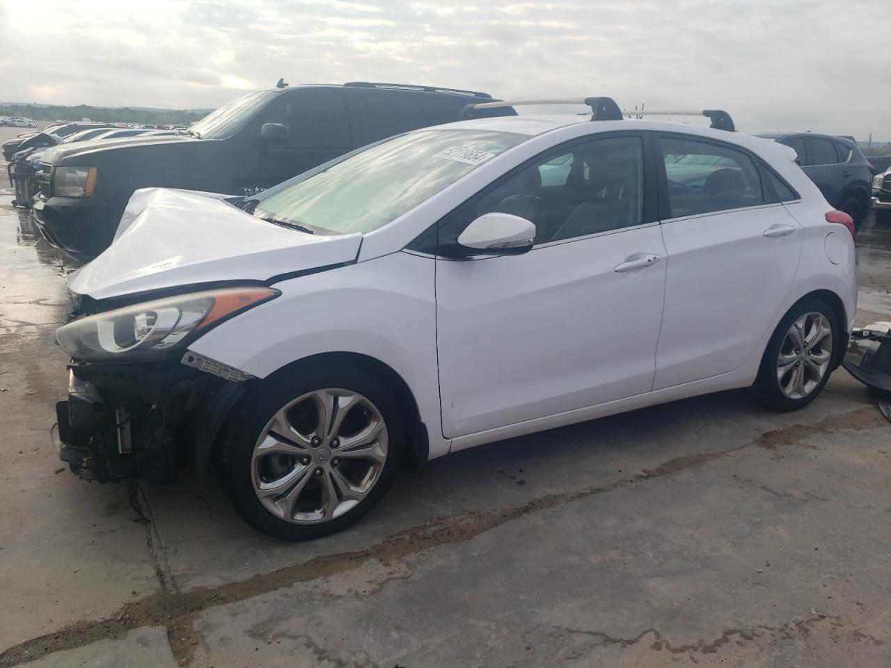 2014 Hyundai Elantra Gt vin: KMHD35LH7EU161996