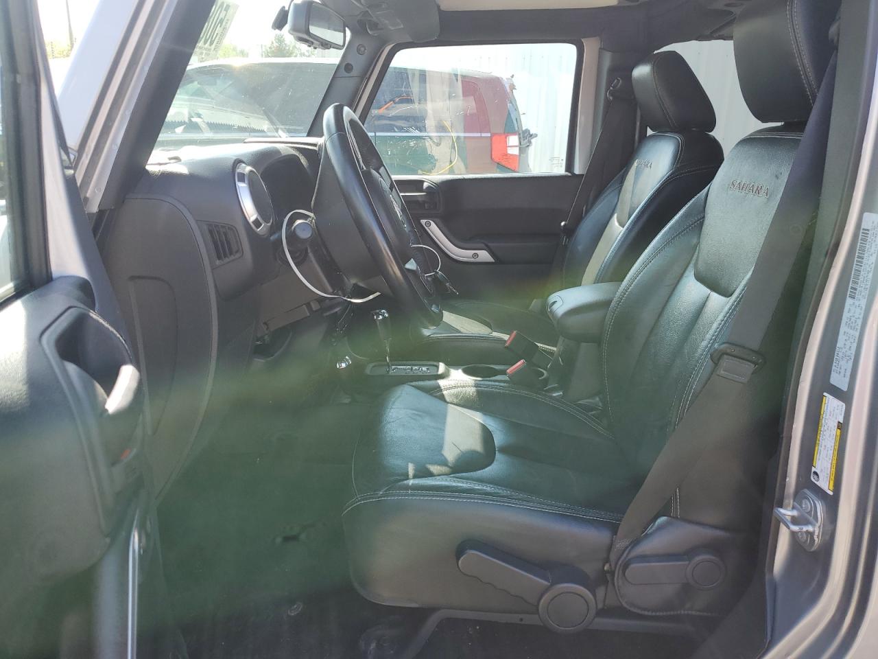 1C4BJWEGXGL261420 2016 Jeep Wrangler Unlimited Sahara