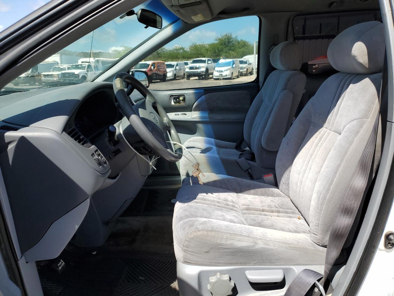 4T3ZF13C42U414768 2002 Toyota Sienna Le