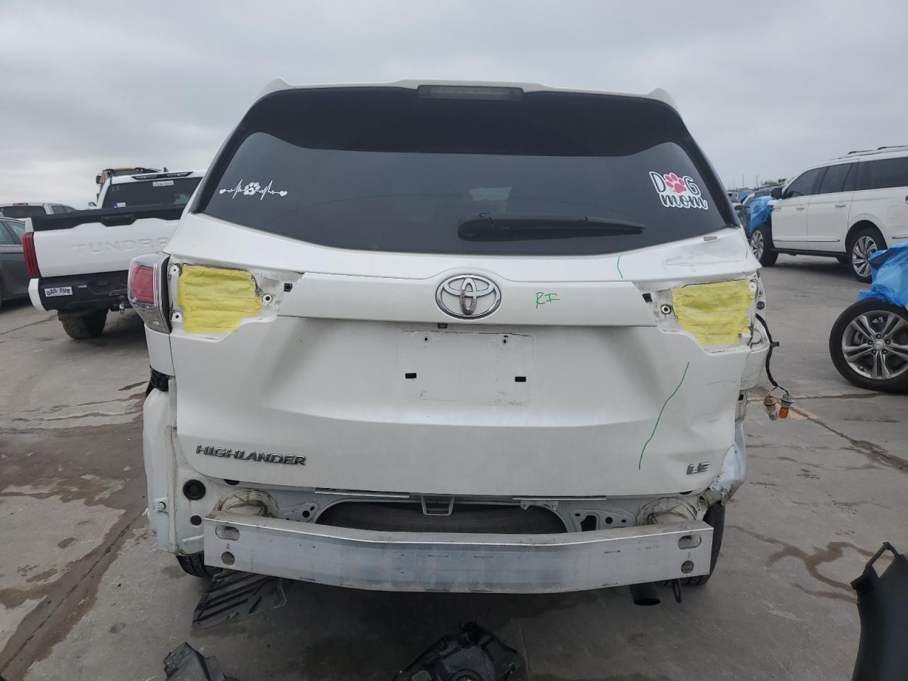5TDZARFH2FS013909 2015 Toyota Highlander Le