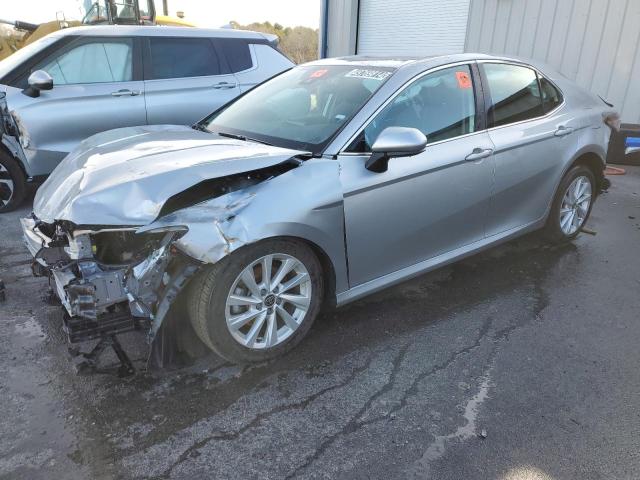 Lot #2461828775 2022 TOYOTA CAMRY LE salvage car