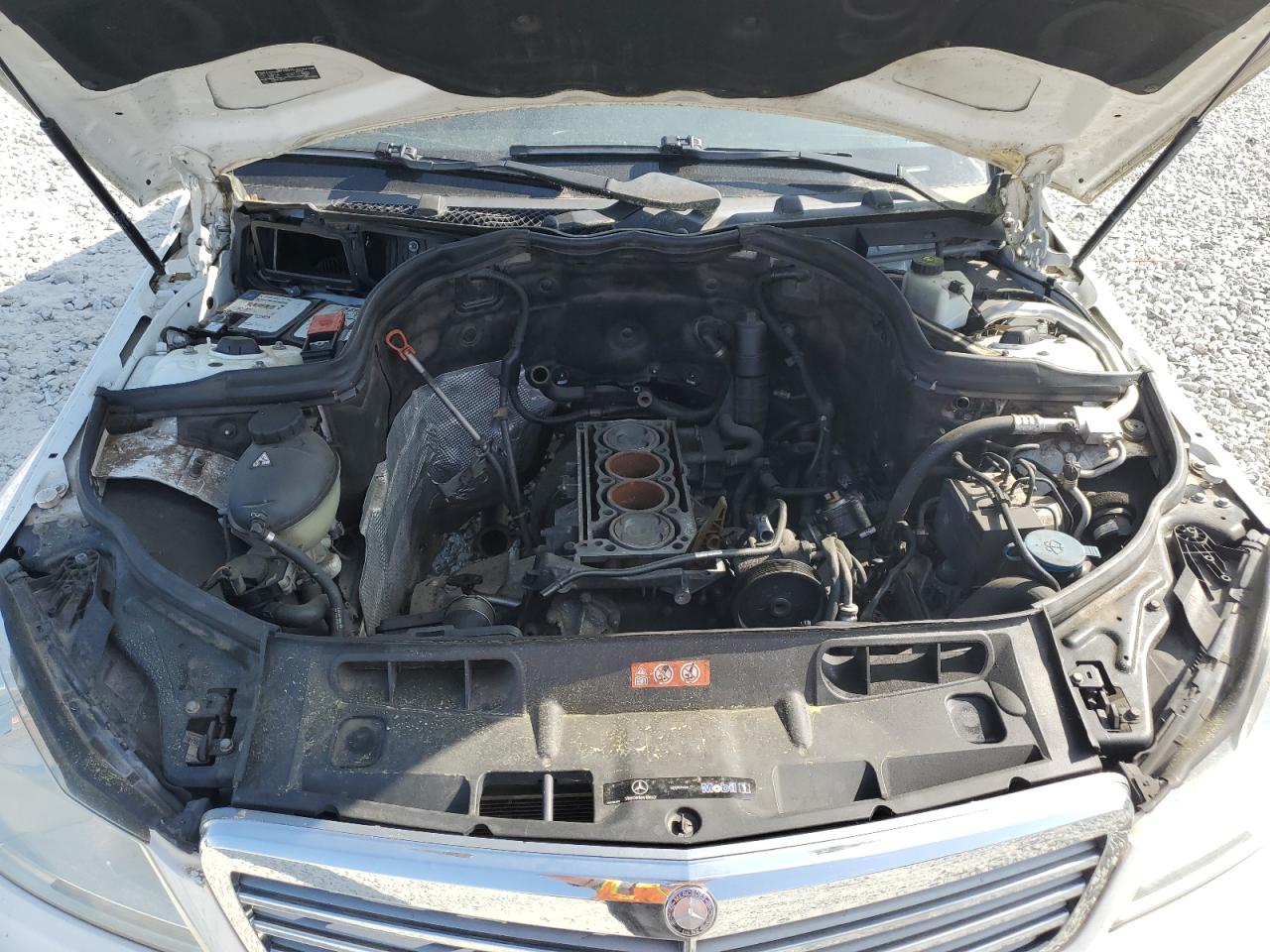 WDDGF4HB3DR240340 2013 Mercedes-Benz C 250