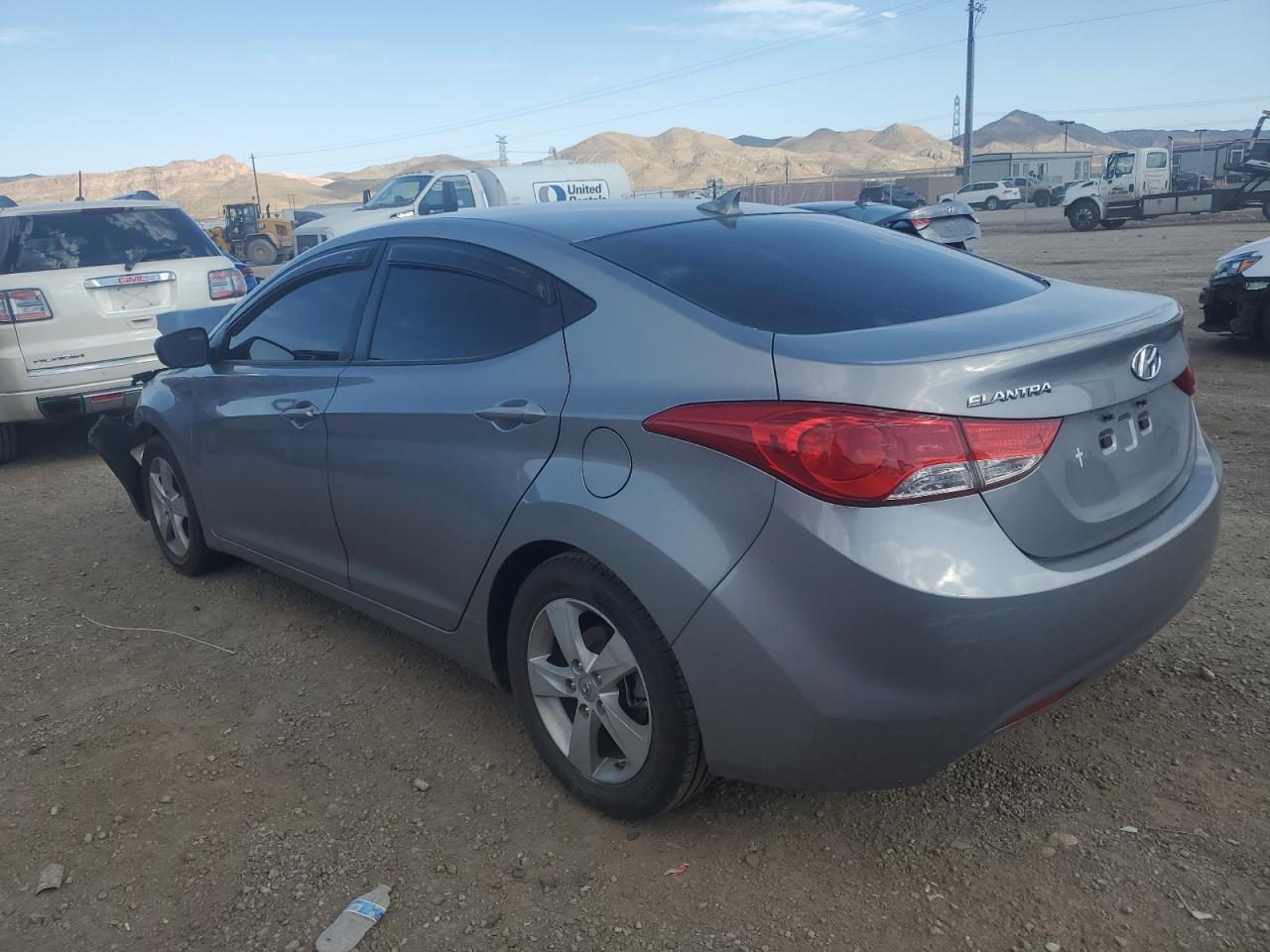 2013 Hyundai Elantra Gls vin: KMHDH4AE4DU907789