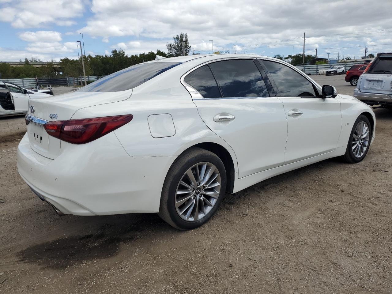 JN1EV7AP2KM517245 2019 Infiniti Q50 Luxe