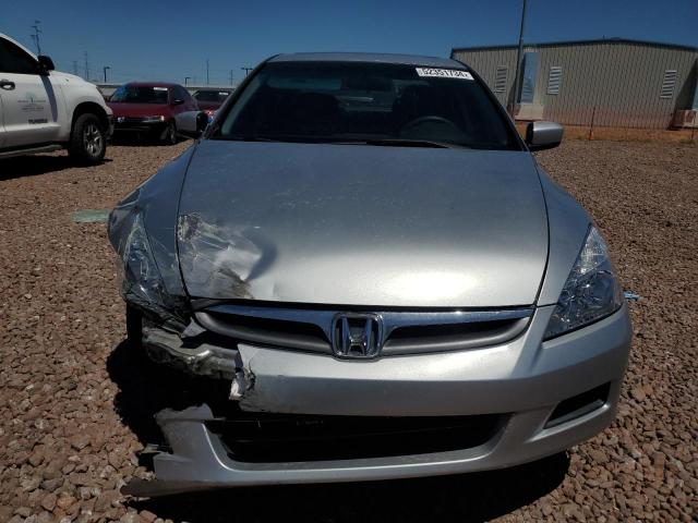 2007 Honda Accord Ex VIN: 1HGCM56737A105933 Lot: 52351734