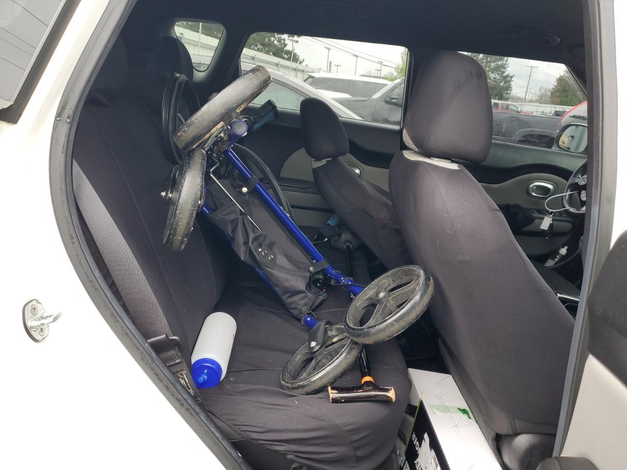 KNDJN2A23H7450889 2017 Kia Soul