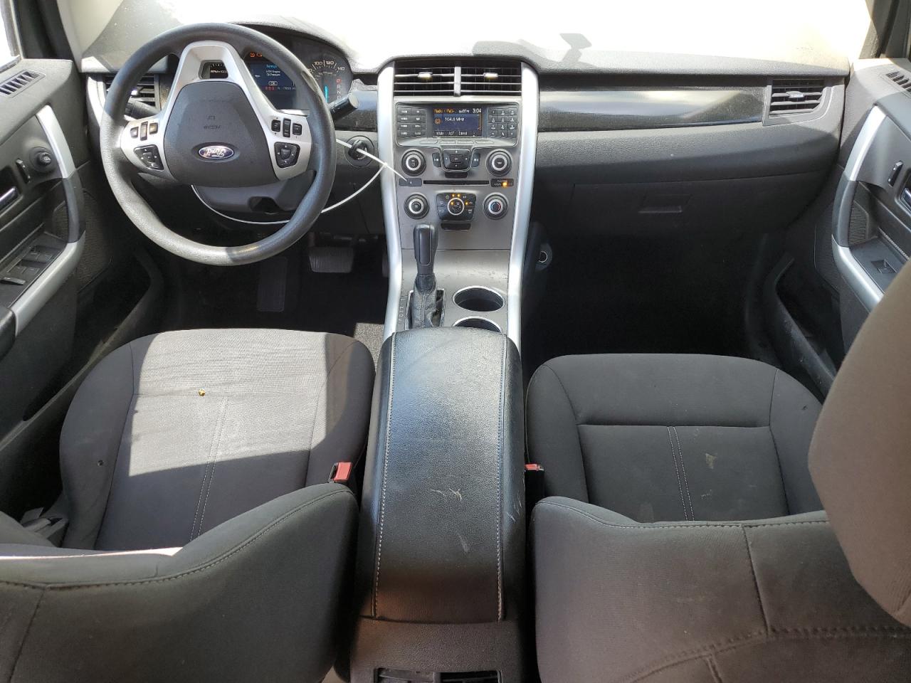 2FMDK3GC0BBA18301 2011 Ford Edge Se