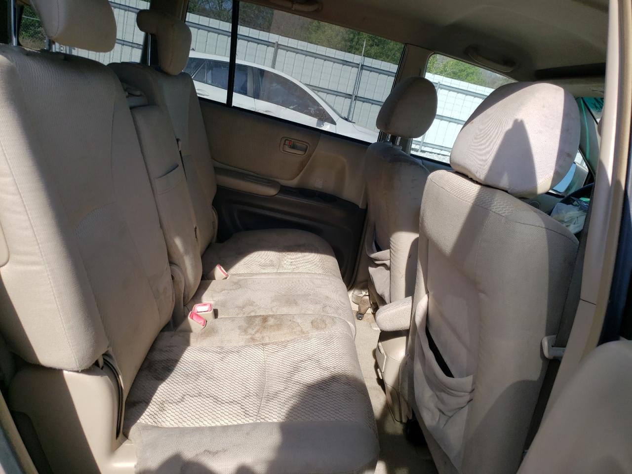 JTEDP21A240035978 2004 Toyota Highlander Base