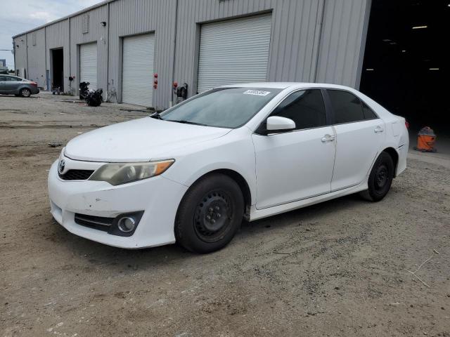 Lot #2505931501 2014 TOYOTA CAMRY L salvage car