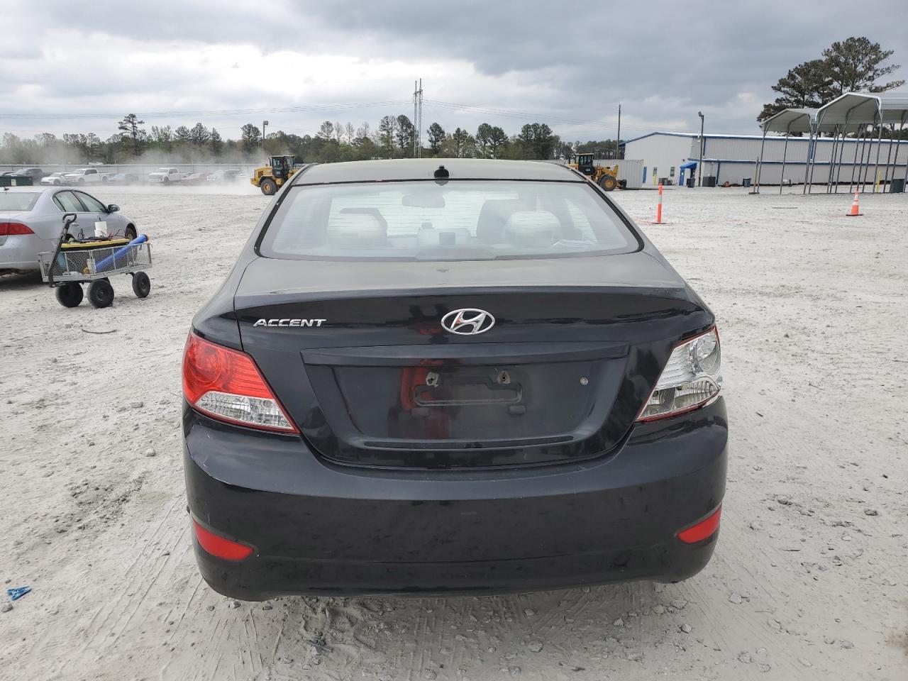 KMHCT4AE4DU446135 2013 Hyundai Accent Gls