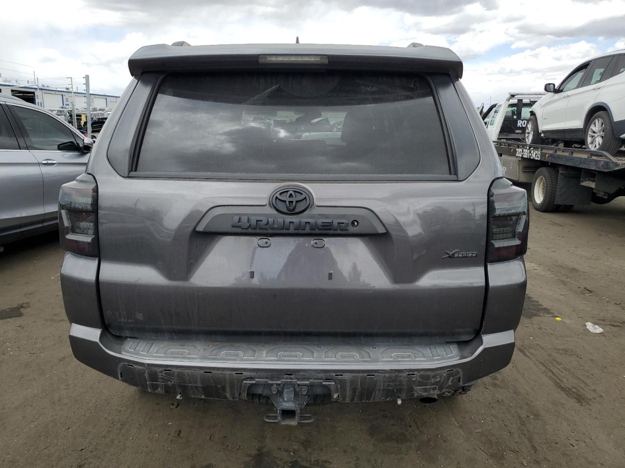 JTEBU5JR3K5693526 2019 Toyota 4Runner Sr5