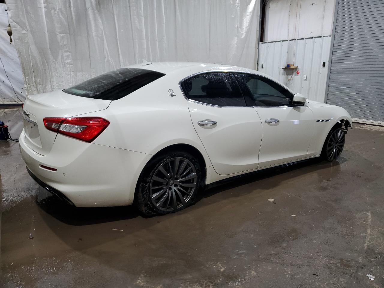 2018 Maserati Ghibli S vin: ZAM57YTA0J1299906