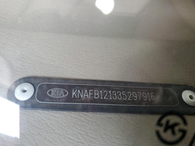 KNAFB121335297916 2003 Kia Spectra Base