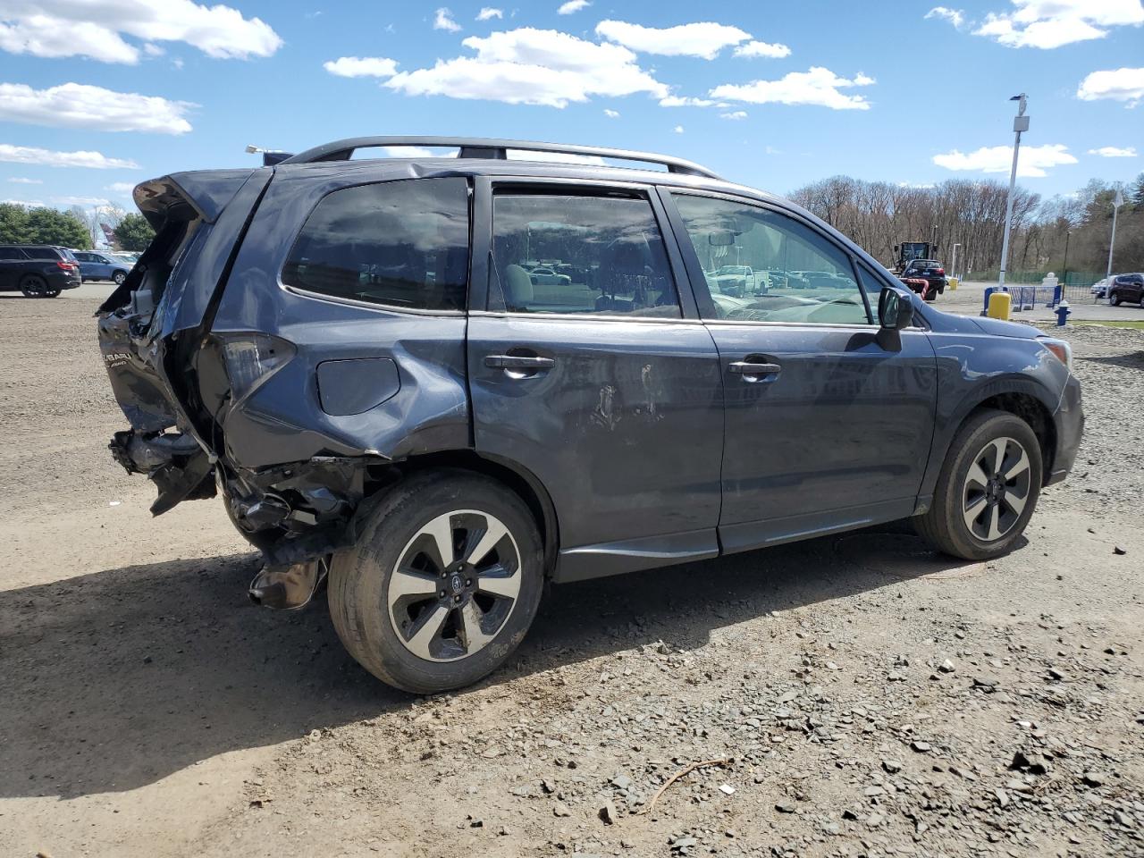 JF2SJAGC0HH455411 2017 Subaru Forester 2.5I Premium