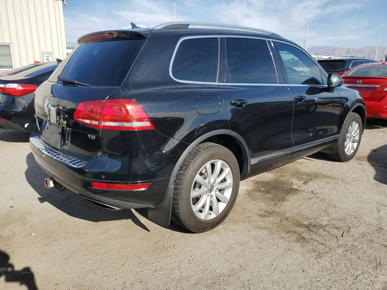 2012 Volkswagen Touareg V6 vin: WVGFF9BP2CD004437