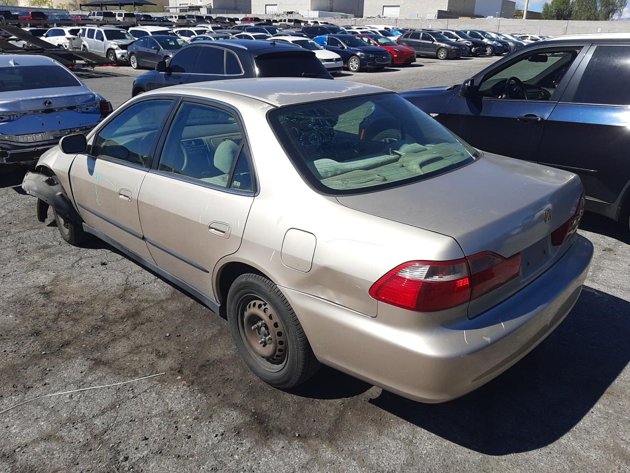 1HGCG5647YA010953 2000 Honda Accord Lx