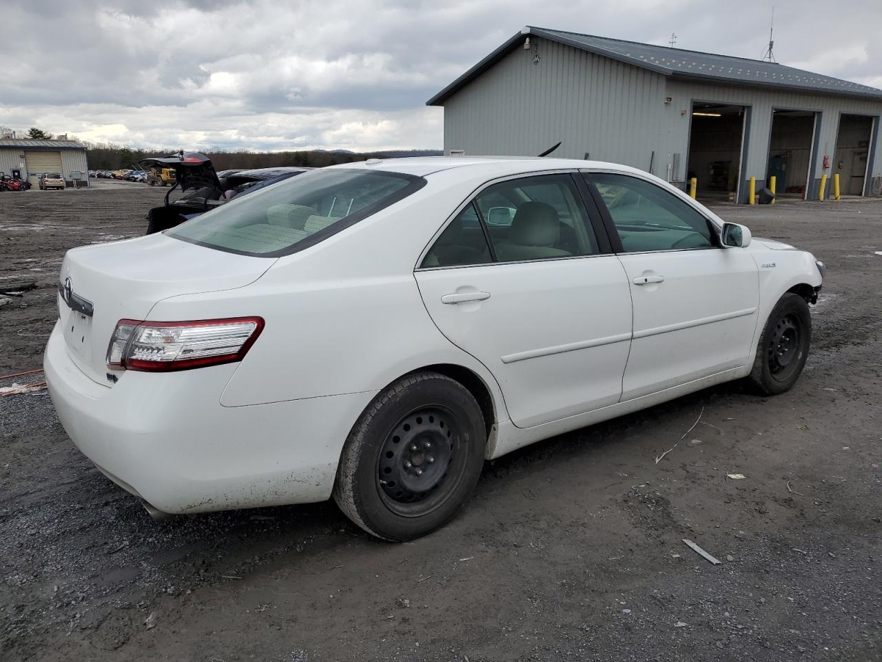 4T1BB3EK1BU141004 2011 Toyota Camry Hybrid