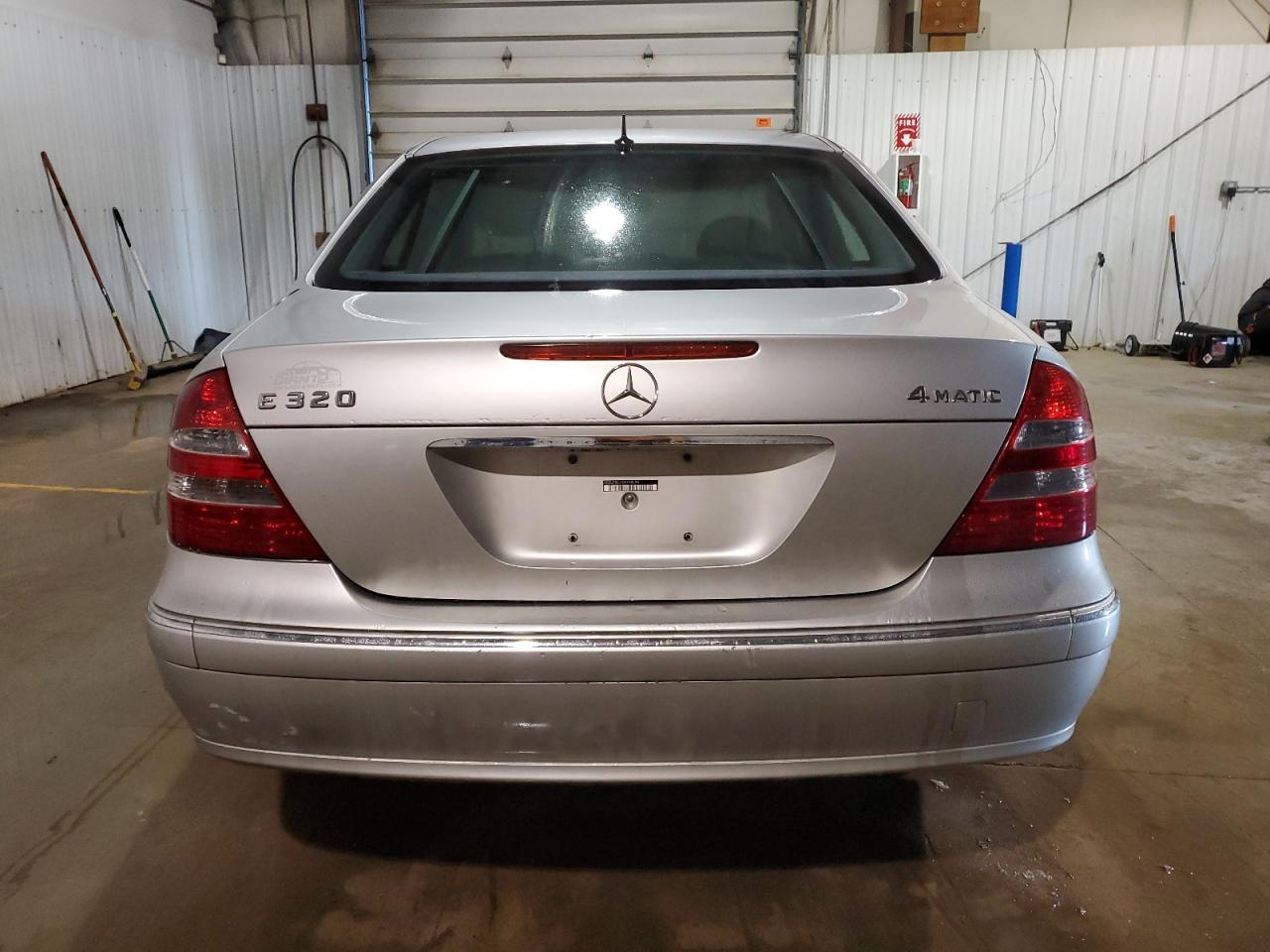 WDBUF82J15X168294 2005 Mercedes-Benz E 320 4Matic