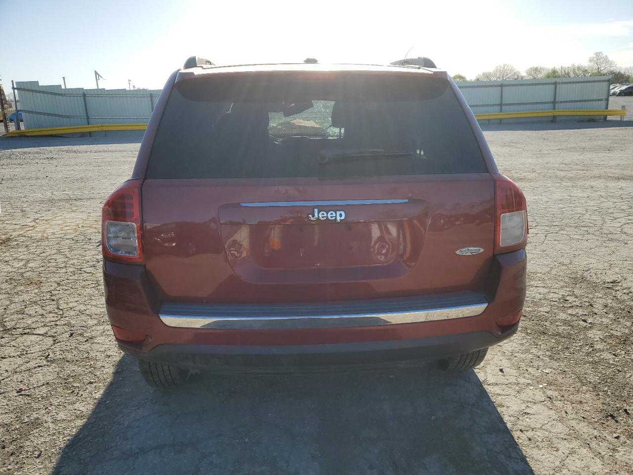 2014 Jeep Compass Latitude vin: 1C4NJCEA6ED752758