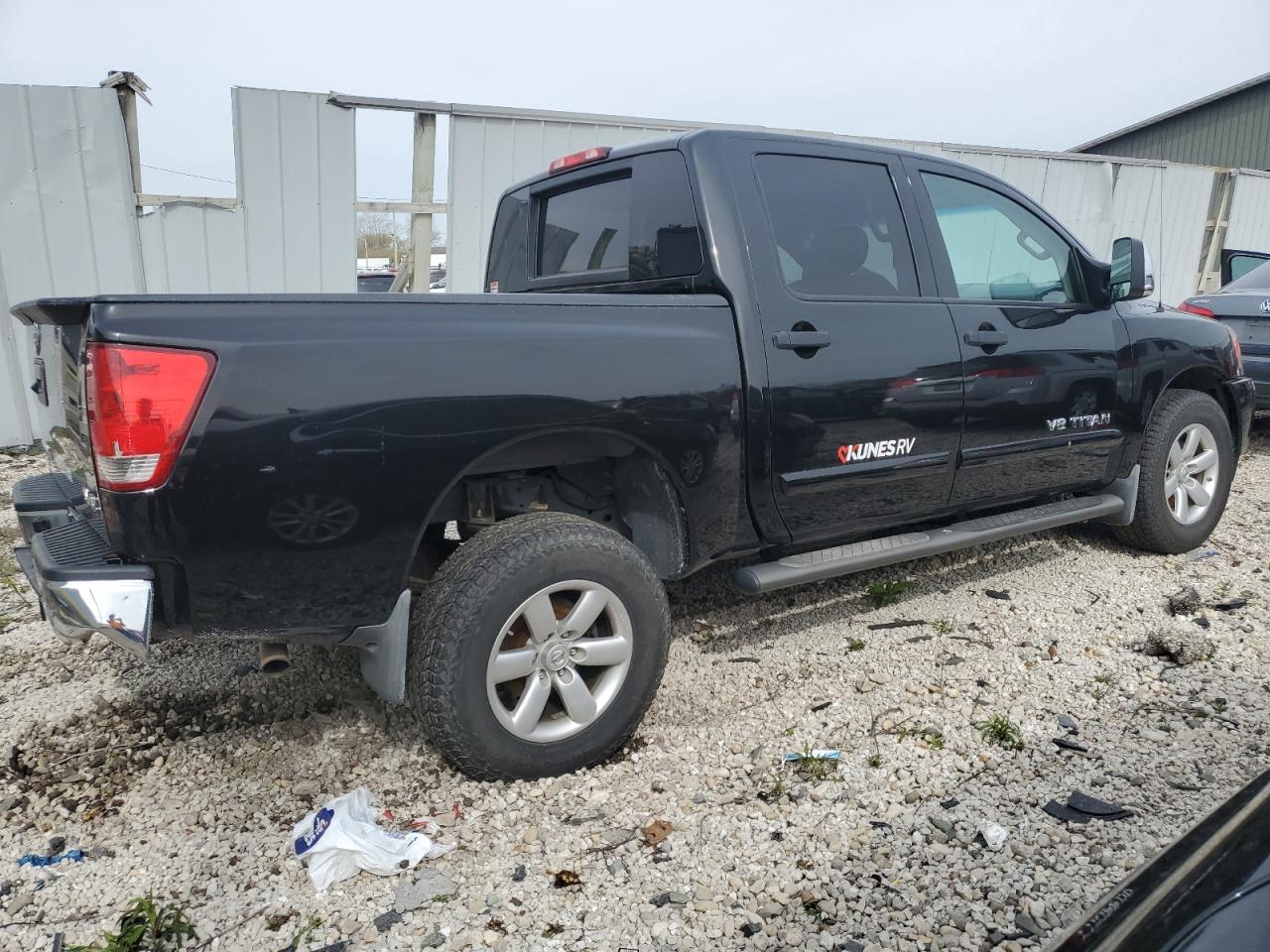 1N6AA0EC3EN518454 2014 Nissan Titan S