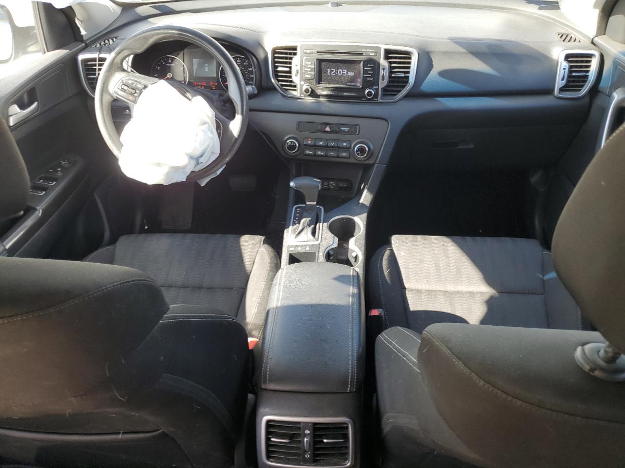 KNDPMCAC7H7162675 2017 Kia Sportage Lx