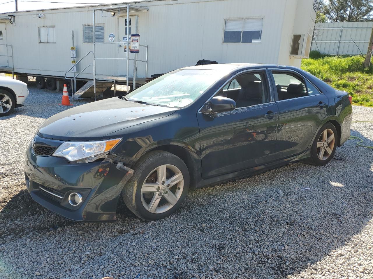 Toyota Camry 2013 