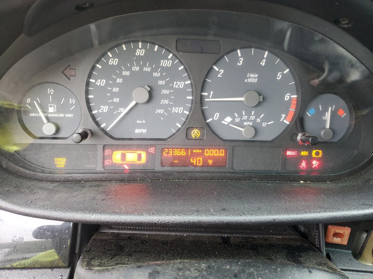 WBABN33431JW49861 2001 BMW 325 Ci