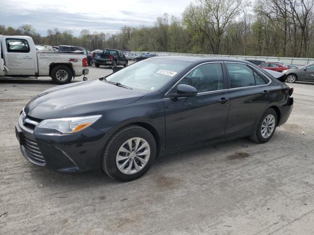 Lot #2489728095 2016 TOYOTA CAMRY LE salvage car