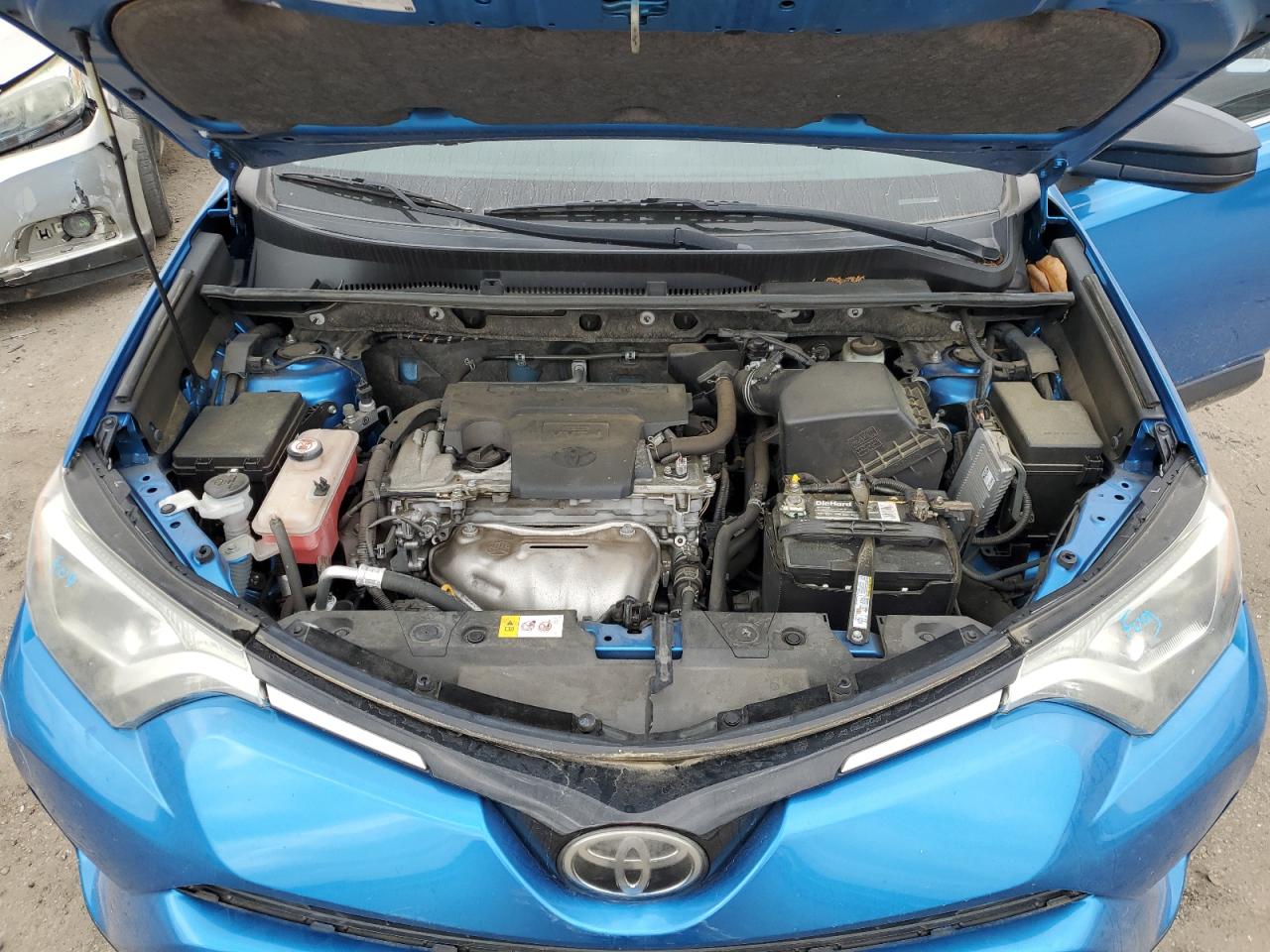 JTMZFREV5HJ704148 2017 Toyota Rav4 Le