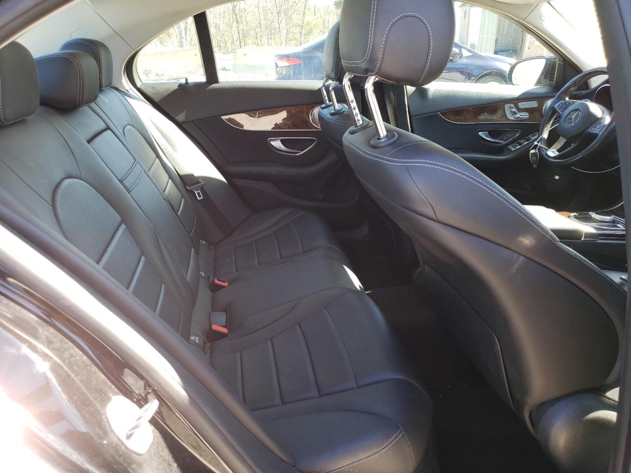 WDDWF4KB9JR408403 2018 Mercedes-Benz C 300 4Matic