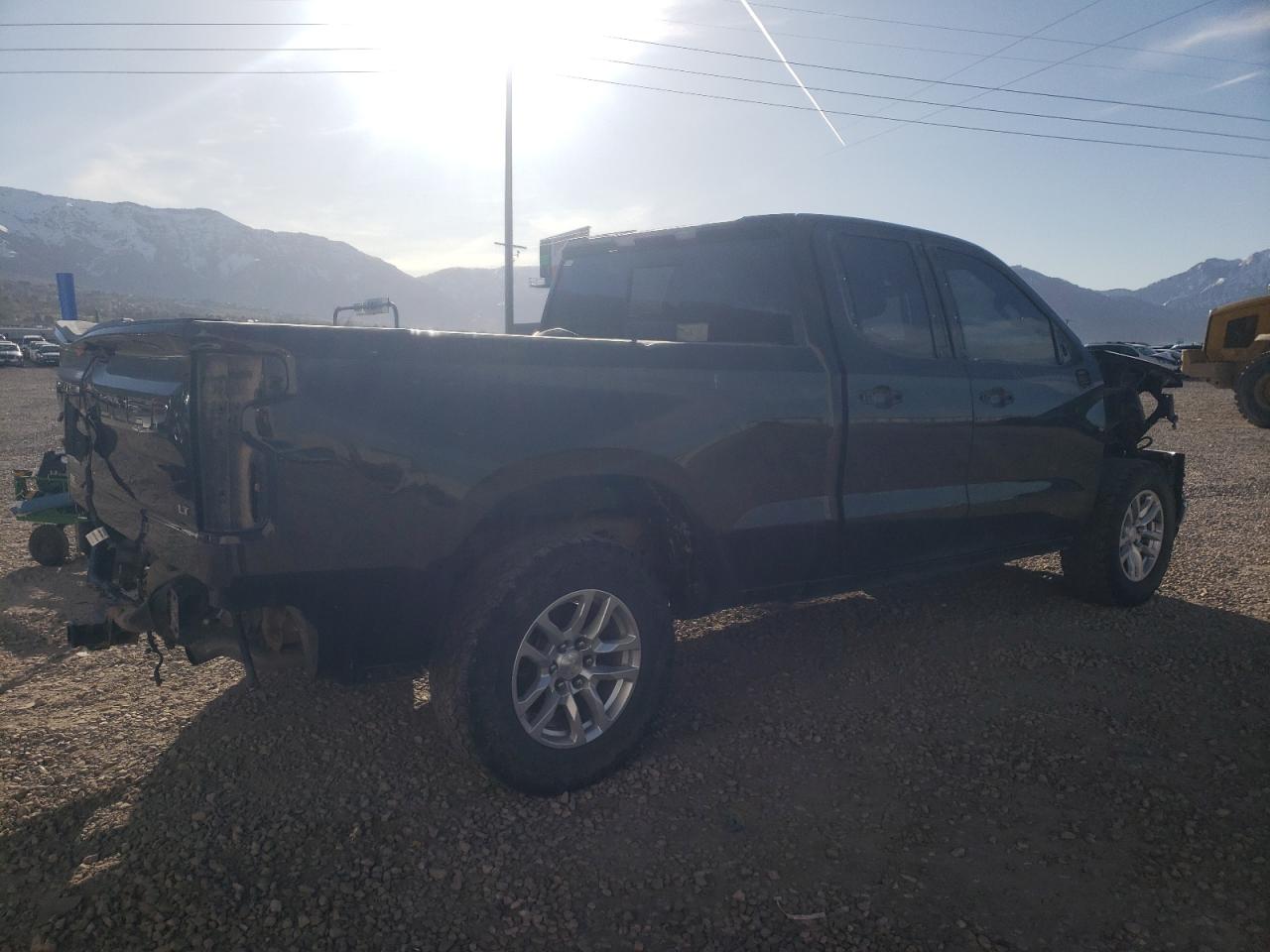 2019 CHEVROLET SILVERADO 5.3L  8(VIN: 1GCRYDEDXKZ401704