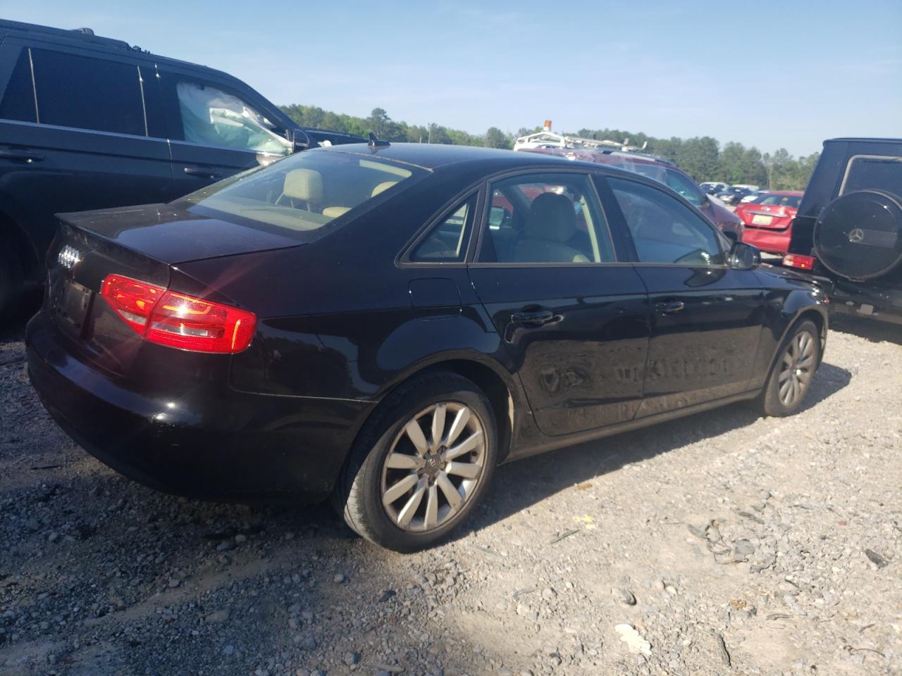 2014 Audi A4 Premium vin: WAUAFAFL1EA109317