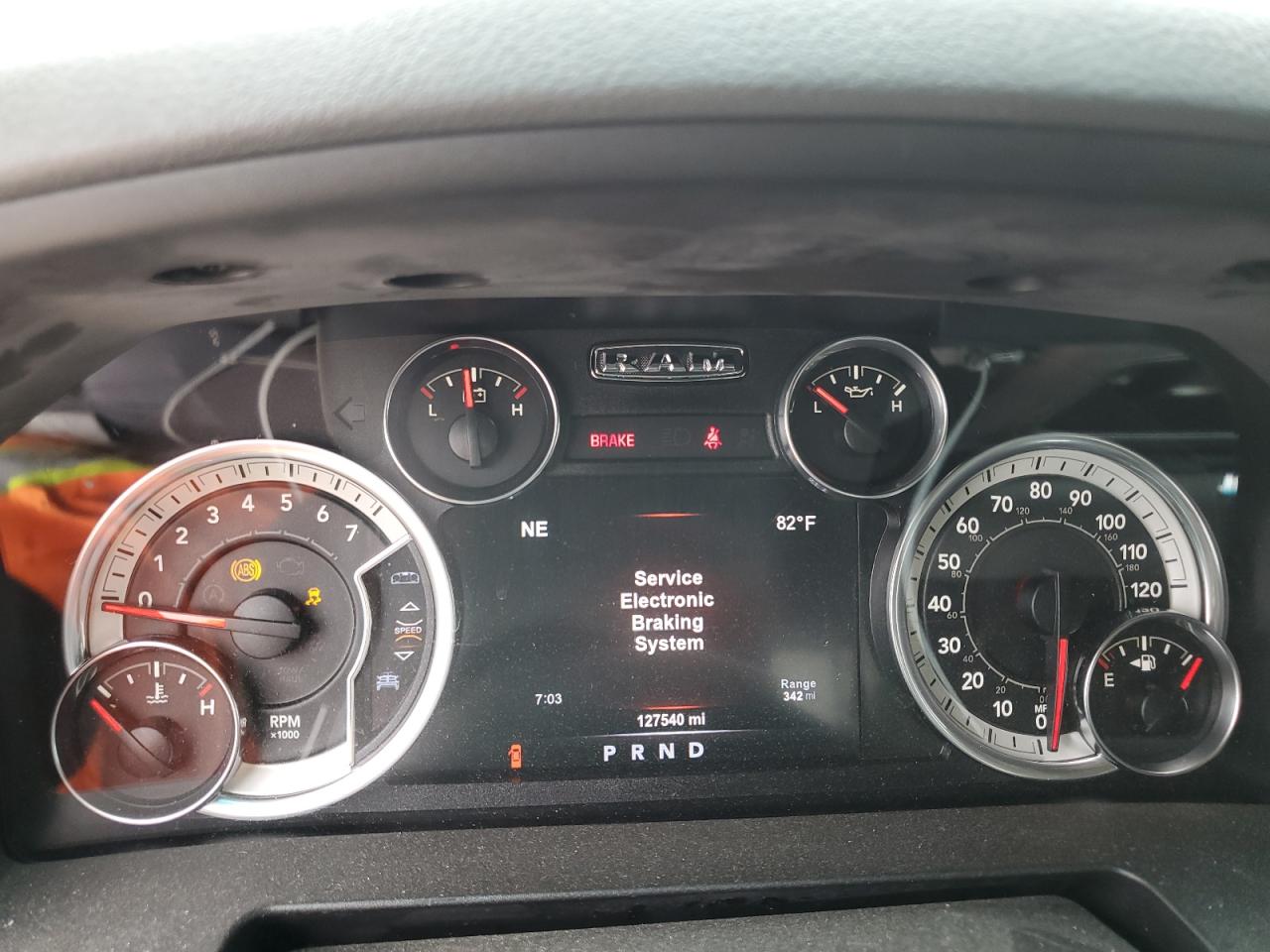 1C6RR6LT3HS550564 2017 Ram 1500 Slt