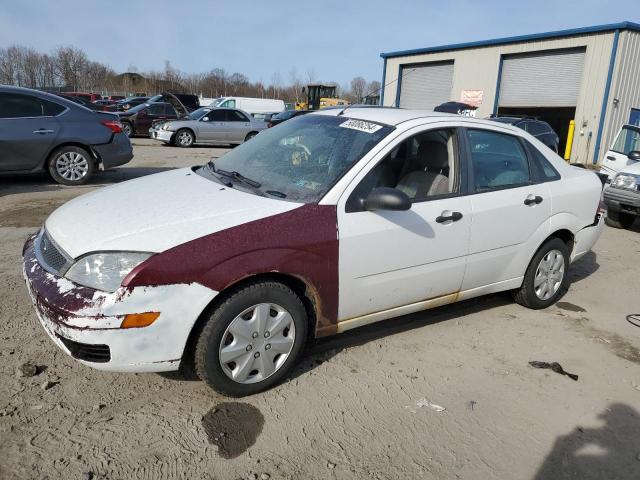 Lot #2517492000 2005 FORD FOCUS ZX4 salvage car