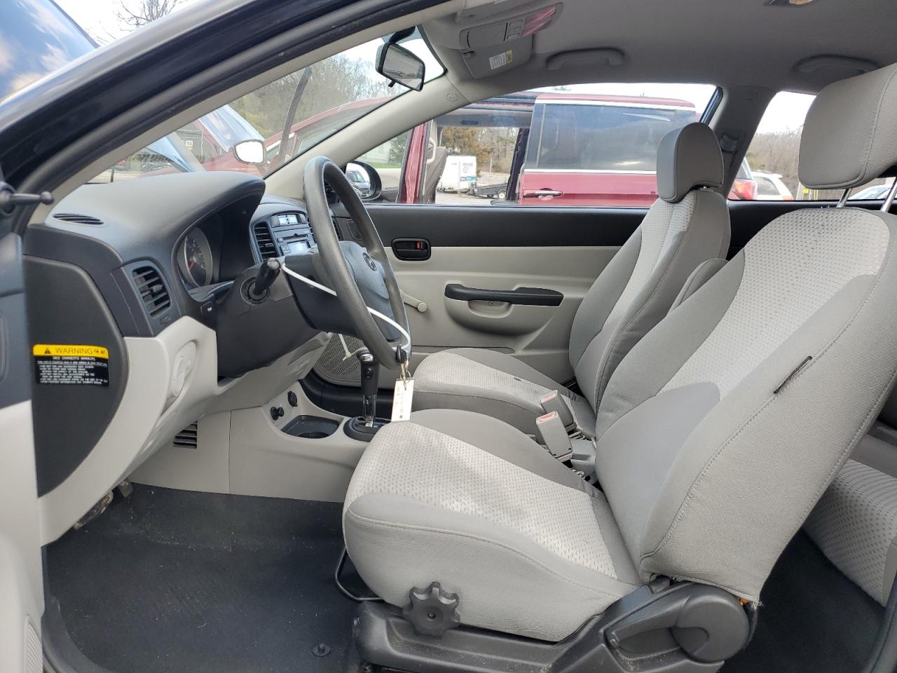 KMHCM36C69U122318 2009 Hyundai Accent Gs