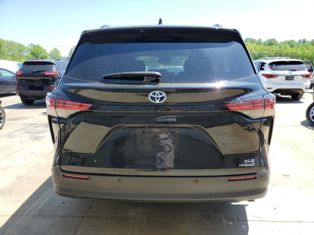 5TDYRKEC9NS097565 2022 Toyota Sienna Xle