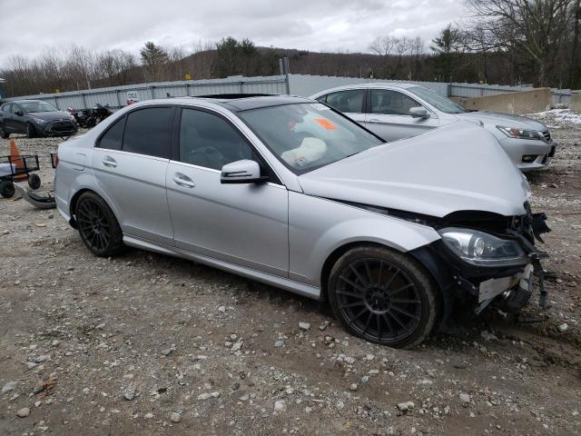 VIN WDDGF4HB8DR271518 2013 Mercedes-Benz C-Class, 250 no.4