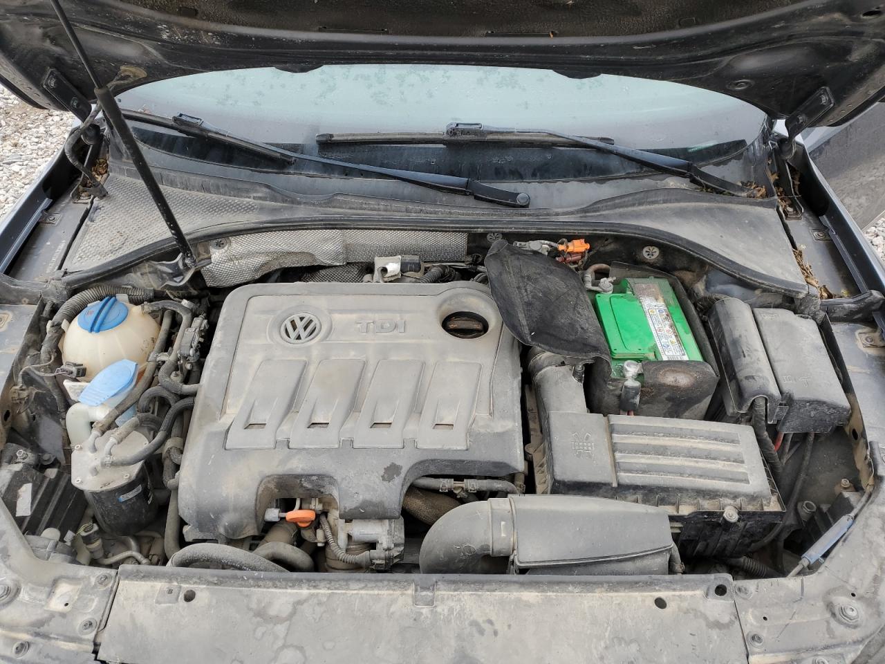 1VWCN7A31DC112159 2013 Volkswagen Passat Sel