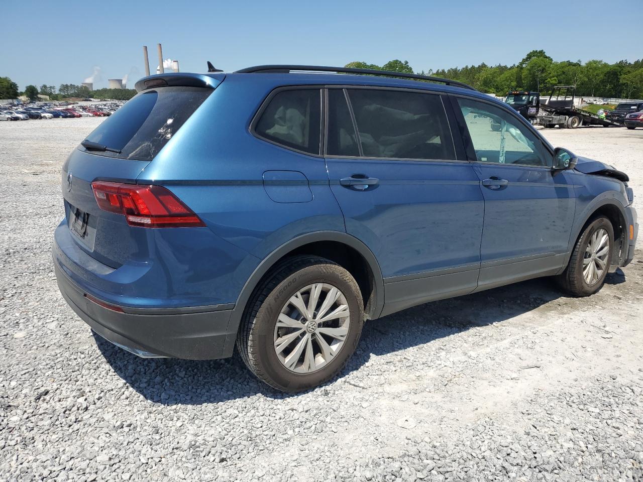 3VV1B7AX2LM060190 2020 Volkswagen Tiguan S